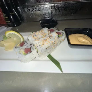 Tuna Cali Roll