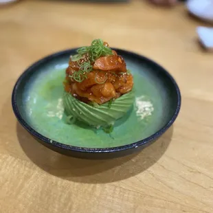 Spicy salmon tartare