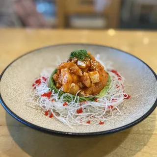 22. Spicy Salmon Tartare