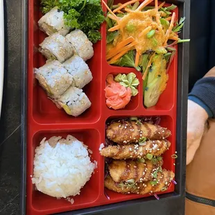 Lunch Bento Box - fish Katsu, California roll