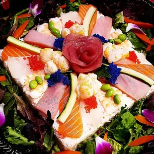 Sushi Cake serve 4-5 people