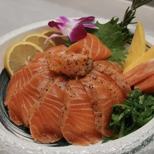 Lemon Peper Seared Salmon Chirashi Rice Bowl: 12pcs lemon peppered seared salmon in the rice