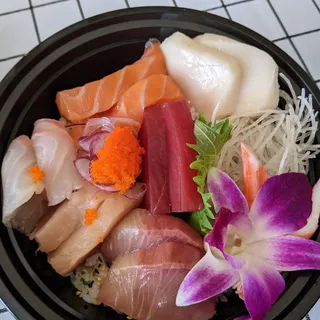 Chirashi (10pc) Lunch Special