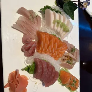 Sashimi 32 pieces
