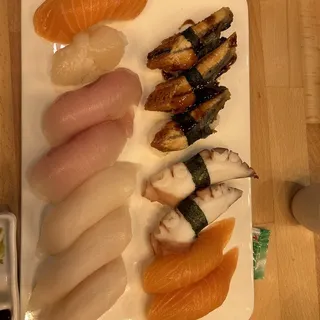Scallop Nigiri