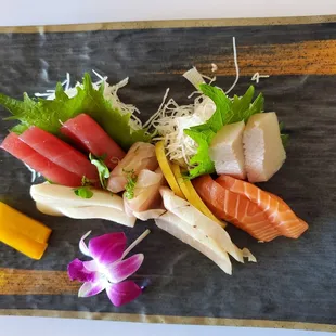 Sashimi combo B