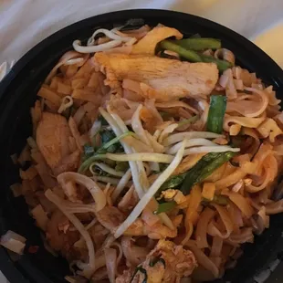 Pad Thai not authentic flavoring !!!