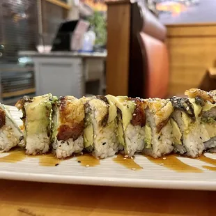 Absolutely fantastic roll. I think it was the Dancing Eel Roll. November 2021.