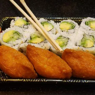 Avocado and cucumber maki