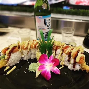 I&apos;m not sure but it&apos;s amazing. I think shrimp tempura...