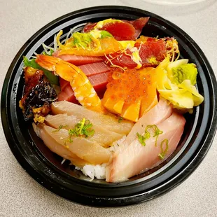 Chirashi bowl