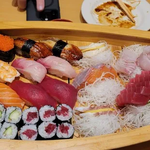 sushi, sashimi, sushi and sashimi, food