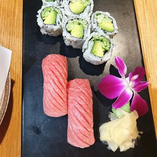 Avocado Cucumber (6pcs)