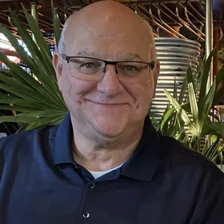 Tom M.