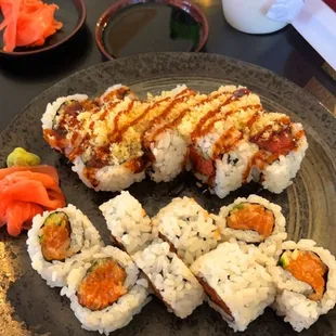 Crunch S - tuna Roll Spicy Salmon Roll