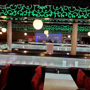 conveyor belt all you can eat sushi