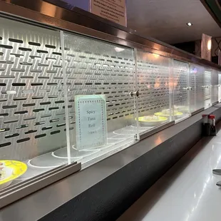 sushi and sashimi, interior