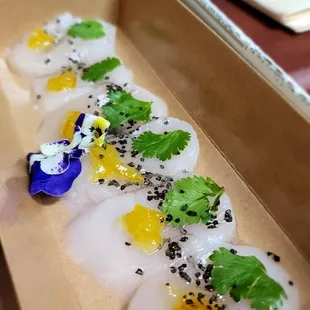 Scallop carpaccio
