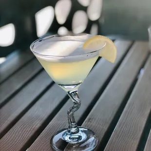 Peach Lemonade Martini
