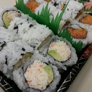 Snowcrab Roll &amp; Spicy Tuna Roll...YUMMY ^_^