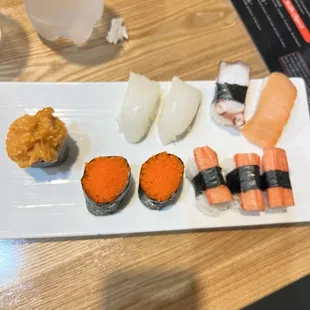 Spicy Salmon Crunchy Roll Octopus Nigiri Kani Nigiri Walu Escolar Nigiri