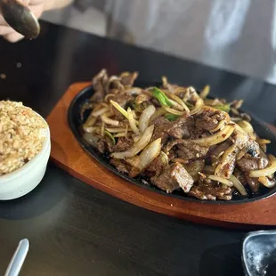 sizzling beef entree