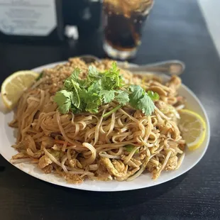 pad thai with chicken