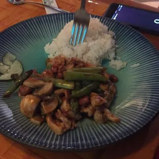 4. Kung Pao Cashew Nut