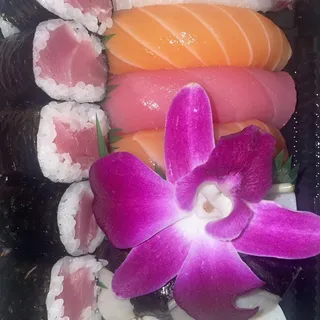 Sushi Deluxe