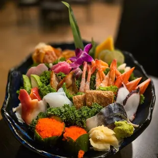 Variety sashimi (2 pieces of every item listed)