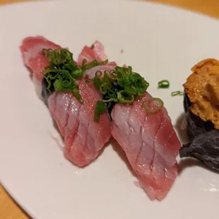 Toro (tuna) Nigiri