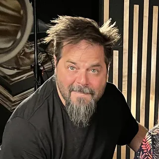 Ari B.