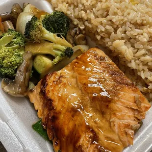 Salmon Hibachi Lunch Special