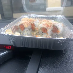 Tuna/salmon roll