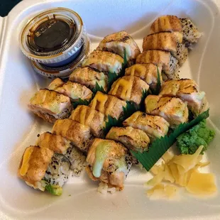 Salmon Sunset (sides), Tuna Tataki (middle)