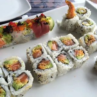 Spicy Crunchy Tuna and Avocado Roll