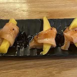 Salmon mango