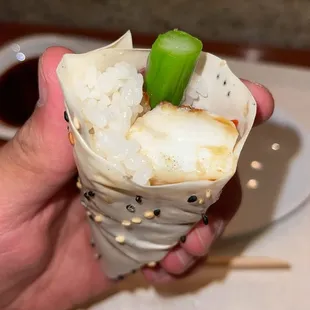 Seabass handroll