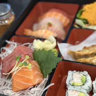 sushi and sashimi, sushi, sashimi, food