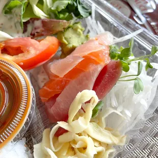 Sashimi in lunch Bento D