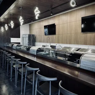 sushi and sashimi, interior