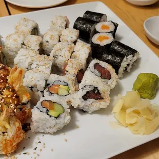 Sushi rolls