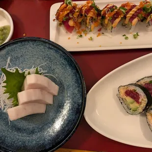 -Walu - butterfish, top- volcano, middle-spicy tuna, bottom- spicy mango salmon