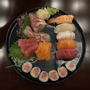 Sushi sashimi combo