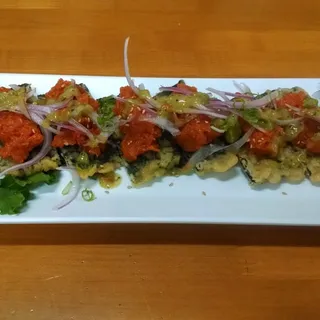 39. Spicy Tuna Nacho Roll