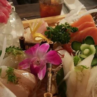 5 Piece Sashimi Sampler