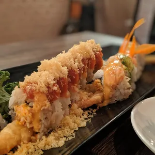 Dancing Spicy Tuna Roll