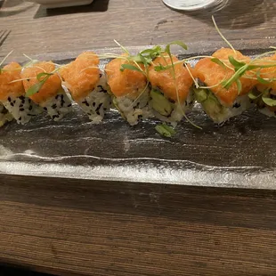 Crunchy Salmon Roll