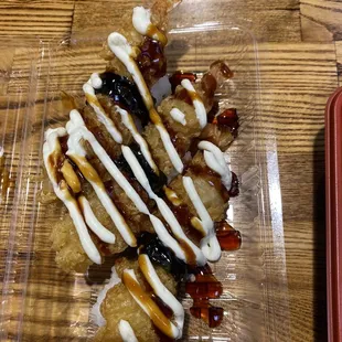 Shrimp tempura maki with kewpie mayo and unagi sauce