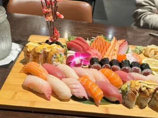 Oishiya Hibachi & Sushi